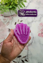 Load image into Gallery viewer, 3.25 inch Druzy Skeleton Hand Silicone Mold for Resin