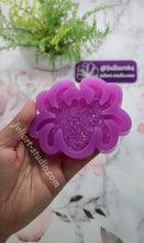Load image into Gallery viewer, 3.25 inch Druzy Spider Silicone Mold for Resin