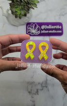 Load image into Gallery viewer, 1.5 inch HOLO Ribbon Earrings Silicone Mold for Resin
