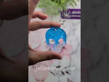 Load and play video in Gallery viewer, 2.25 inch Druzy Alien Keychain Silicone Mold for Resin casting
