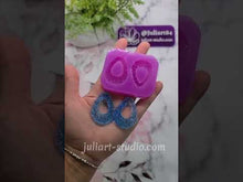 Load and play video in Gallery viewer, 1.26 inch Druzy Teardrop Earrings Silicone Mold for Resin casting