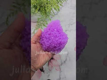 Load and play video in Gallery viewer, 4.25 inch Large Druzy Insert Silicone Mold for Resin