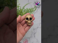 Load and play video in Gallery viewer, 1.9 inch 3D Druzy Skull Silicone Mold for Resin