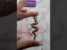 Load and play video in Gallery viewer, 3 inch 3D Snake Silicone Mold