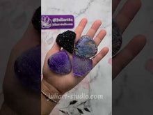 Load and play video in Gallery viewer, Large Druzy Pendant Set Silicone Mold for Resin casting