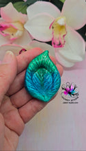Load image into Gallery viewer, 2 inch Leaf Worry Stone Silicone Mold for Resin