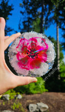Load image into Gallery viewer, 4.75 inch HOLO Crystal Edge (ROUND) Silicone Mold for Resin casting