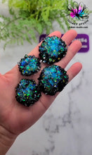 Load image into Gallery viewer, 1.25 - 1.75 inch Druzy Cabochon Set Silicone Mold for Resin casting