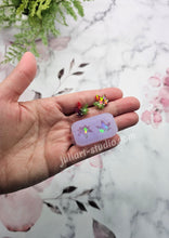 Load image into Gallery viewer, 0.5 inch HOLO 420 Leaf Studs Silicone Mold for Resin