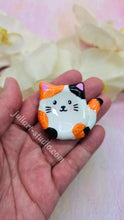 Load image into Gallery viewer, 1.8 inch Cat Worry Stone Silicone Mold