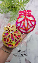 Load image into Gallery viewer, 4.25 inch HOLO Bauble Ornament (Style 2) Silicone Mold for Resin