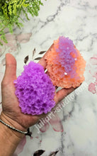 Load image into Gallery viewer, 3.75 inch Medium Druzy Insert Silicone Mold for Resin