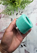 Load image into Gallery viewer, 2.5 inch Crystal Snail (Style 2) Silicone Mold for Resin