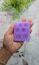Load image into Gallery viewer, 3D Daisy Flowers Silicone Mold for Resin