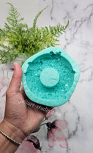 Load image into Gallery viewer, 4.25 inch Crystal Tealight Holder Silicone Mold for Resin casting