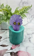 Load image into Gallery viewer, 2 inch Deep Crystal Skull Silicone Mold for Resin