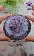 Load image into Gallery viewer, 4.75 inch HOLO Crystal Edge (ROUND) Silicone Mold for Resin casting
