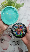 Load image into Gallery viewer, 4.75 inch HOLO Crystal Edge (ROUND) Silicone Mold for Resin casting