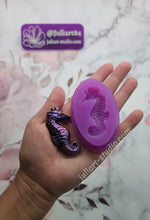 Load image into Gallery viewer, 2.25 inch 3D Seahorse Silicone Mold for Resin