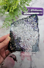 Load image into Gallery viewer, 4.75 inch Thin Druzy Insert Silicone Mold for Resin