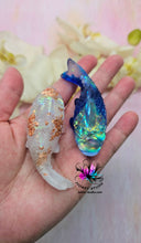 Load image into Gallery viewer, 2.9 inch Short-Tail Koi Fish Silicone Mold for Resin