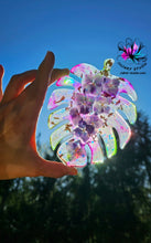 Load image into Gallery viewer, 6 inch HOLO Monstera Leaf Silicone Mold for Resin