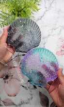Load image into Gallery viewer, 5.5 inch Crystal Seashell Dish Silicone Mold for Resin casting