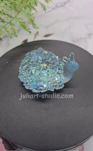 Load image into Gallery viewer, 2.5 inch Crystal Snail (Style 2) Silicone Mold for Resin