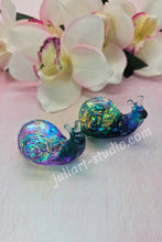 Load image into Gallery viewer, ONE Large Resin Snail with Irredescent Shell (in Saphire Blue/Green/Purple)