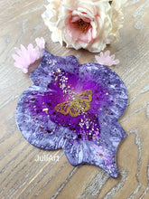 Load image into Gallery viewer, 4.75 or 12 inch Trelliage Bead Silicone Mold for Resin casting