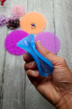 Load image into Gallery viewer, 3.5 inch Crackle Texture Insert Silicone Mold for Resin