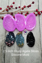 Load image into Gallery viewer, 2.5 inch Druzy Agate Slices (3-slot) Silicone Mold for Resin