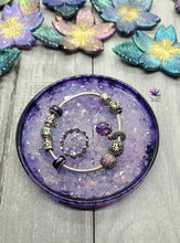 Load image into Gallery viewer, 4 inch Round Druzy Ring Dish Silicone Mold for Resin