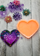Load image into Gallery viewer, THICK Heart Agate Silicone Mold for Resin