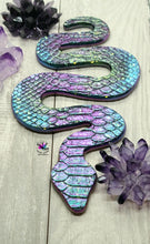 Load image into Gallery viewer, 8.5 inch Snake Silicone Mold for Resin