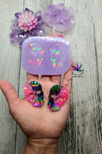 Load image into Gallery viewer, 1.75 inch HOLO Skull Earrings Silicone Mold for Resin