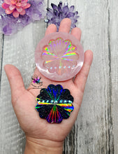 Load image into Gallery viewer, 2 inch HOLO Flower Silicone Mold for Resin