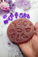 Load image into Gallery viewer, Small Druzy Slices Palette Silicone Mold for Resin casting