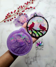 Load image into Gallery viewer, 4.5 inch HOLO Christmas Bauble CARDINALS Silicone Mold for Resin