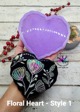 Load image into Gallery viewer, 4.75 inch Floral Heart Coaster Silicone Mold for Resin casting