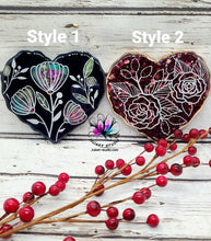 Load image into Gallery viewer, 4.75 inch Floral Heart Coaster Silicone Mold for Resin casting