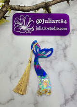 Load image into Gallery viewer, 5 inch HOLO Mermaid Tail Bookmark Silicone Mold for Resin