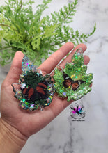 Load image into Gallery viewer, 3.25 inch Maple Leaf Dish Silicone Mold for Resin casting