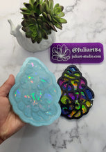 Load image into Gallery viewer, 5.5 inch HOLO Seashell (LONG) Silicone Mold for Resin