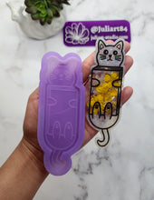 Load image into Gallery viewer, 5 inch Kawaii Cat Bookmark Silicone Mold for Resin