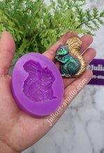 Load image into Gallery viewer, 2 inch Squirrel Silicone Mold for Resin