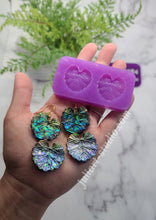Load image into Gallery viewer, 3D Lily Pad Earrings Silicone Mold for Resin casting
