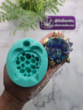 Load image into Gallery viewer, 3.25 inch Crystal Turtle Ring Dish Silicone Mold for Resin