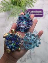 Load image into Gallery viewer, 3.25 inch Crystal Turtle Ring Dish Silicone Mold for Resin