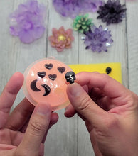 Load image into Gallery viewer, Crystal Stud Palette Silicone Mold for Resin casting